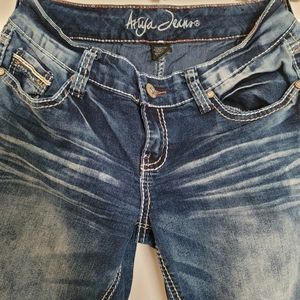 EUC Ariya Flare Jeans
